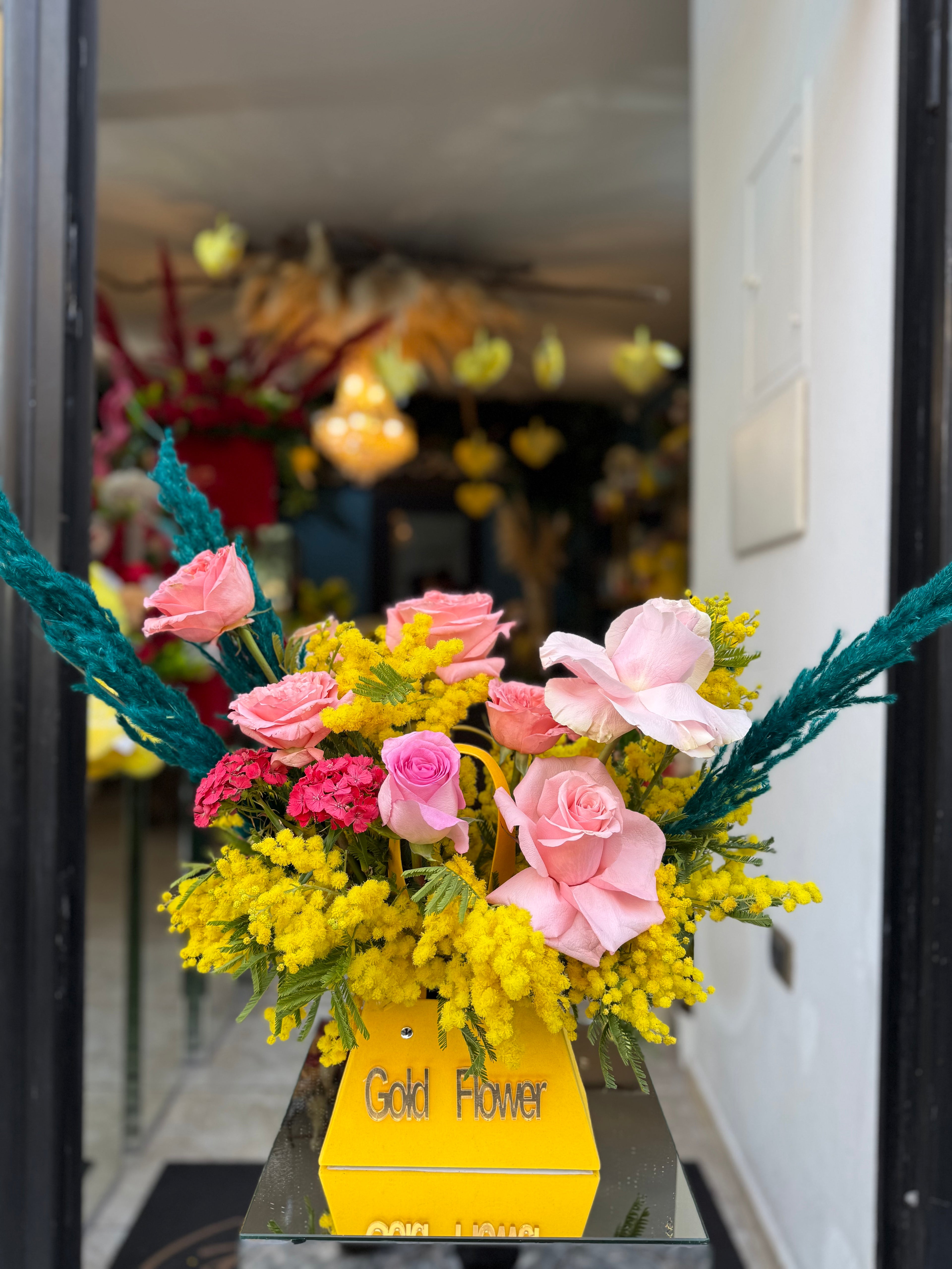 🌼 Festa della Donna 🌼

Una meravigliosa Bags dai colori armoniosi, pensato per celebrare la bellezza, la forza e l’eleganza di ogni Donna.
✨ La Donna è Vita… ✨

💐 Prenota online tramite i nostri canali social
📲 Oppure servizio WhatsApp: 389 513 3689